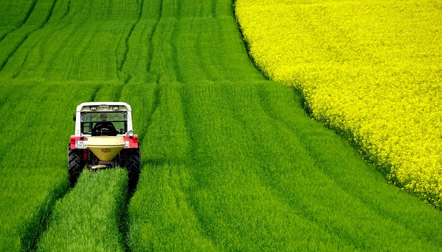 Traktor, poljoprivreda, Pixabay.com