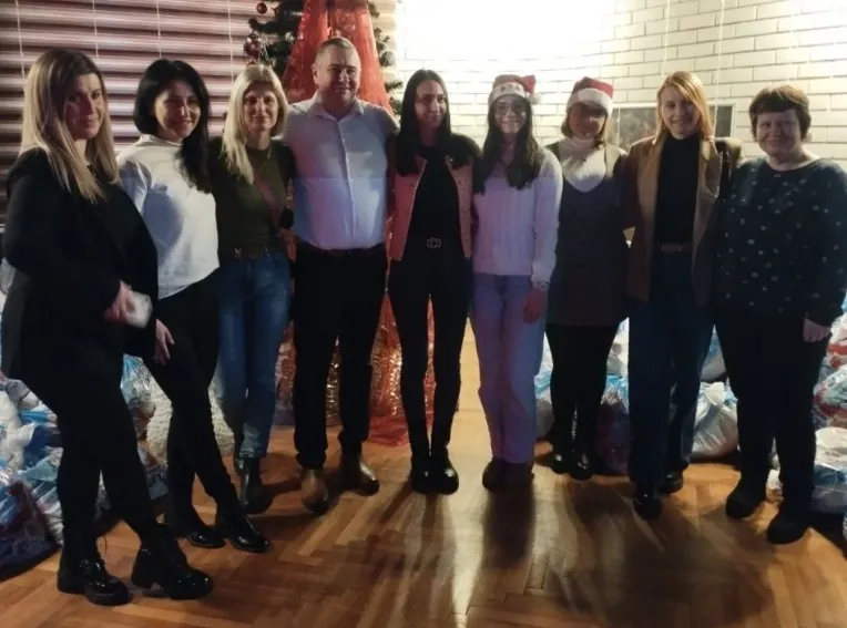 Božićni paketići za decu u Knjaževcu – Centar za socijalni rad, foto: Opština Knjaževac