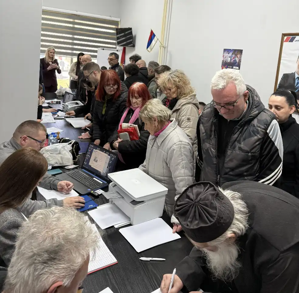 Prikupljanje potpisa, foto: M.M.